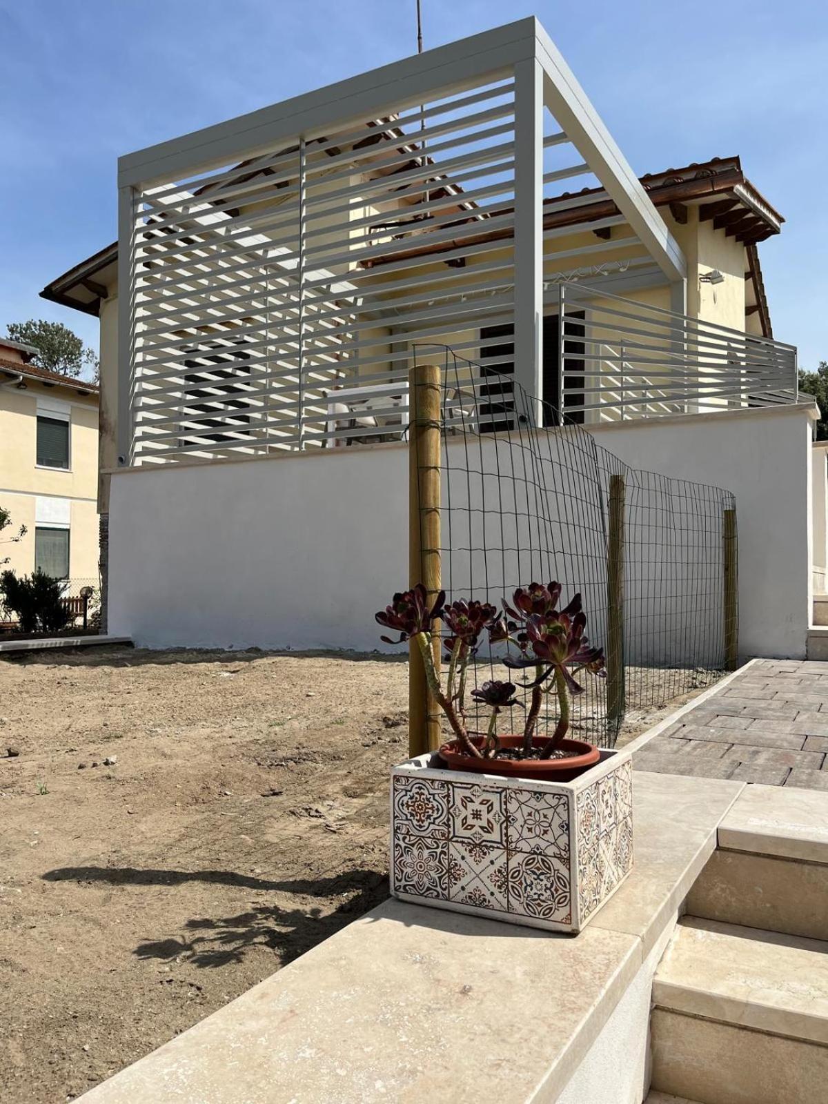 Appartamento In Villa A Tirrenia, Eleganza E Comfort A Pochi Passi Dal Mare Pisa Exterior foto